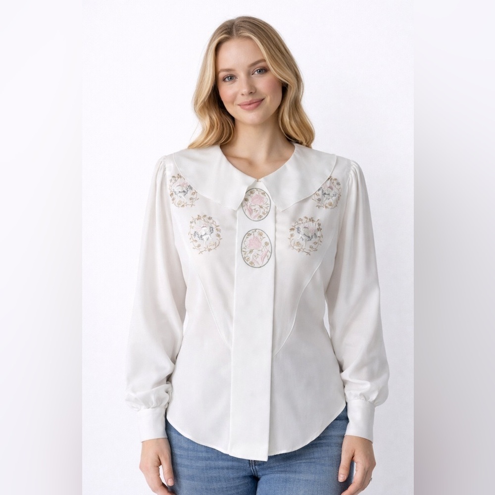 Femme Rouge Vintage Ivory Embroidered Sailor Collar Blouse Japan Cottagecore M